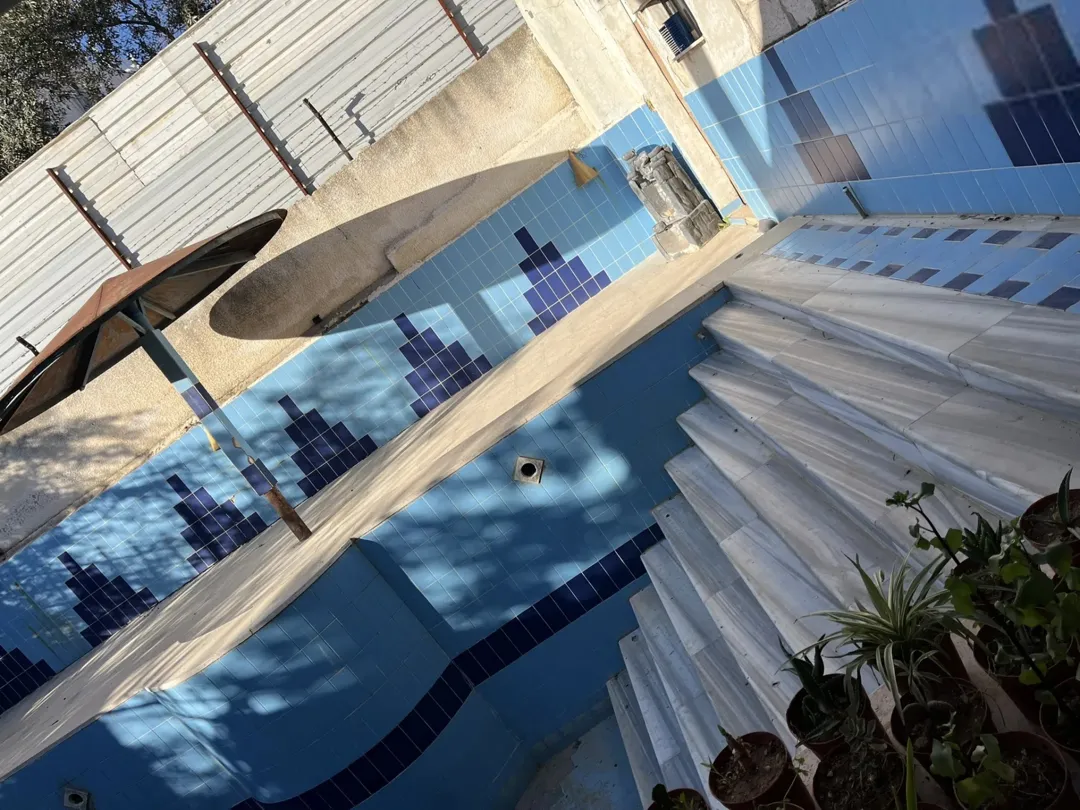 منزل مع ارض للبيع