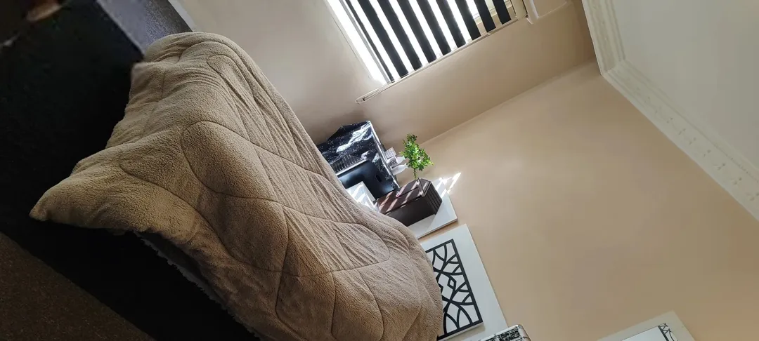 شقة طابق ارضي معلق للبيع