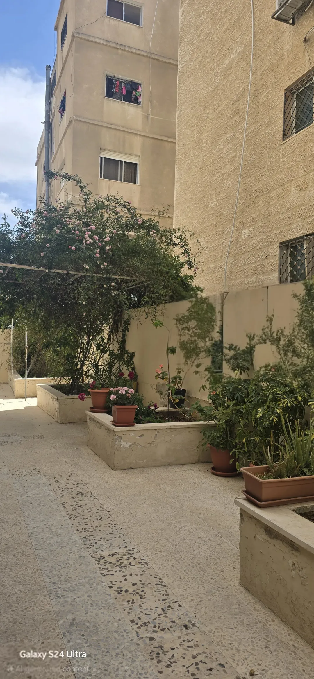 عمارة استثمارية – ضاحية الامير حسن (سكنية) للبيع مباشرة