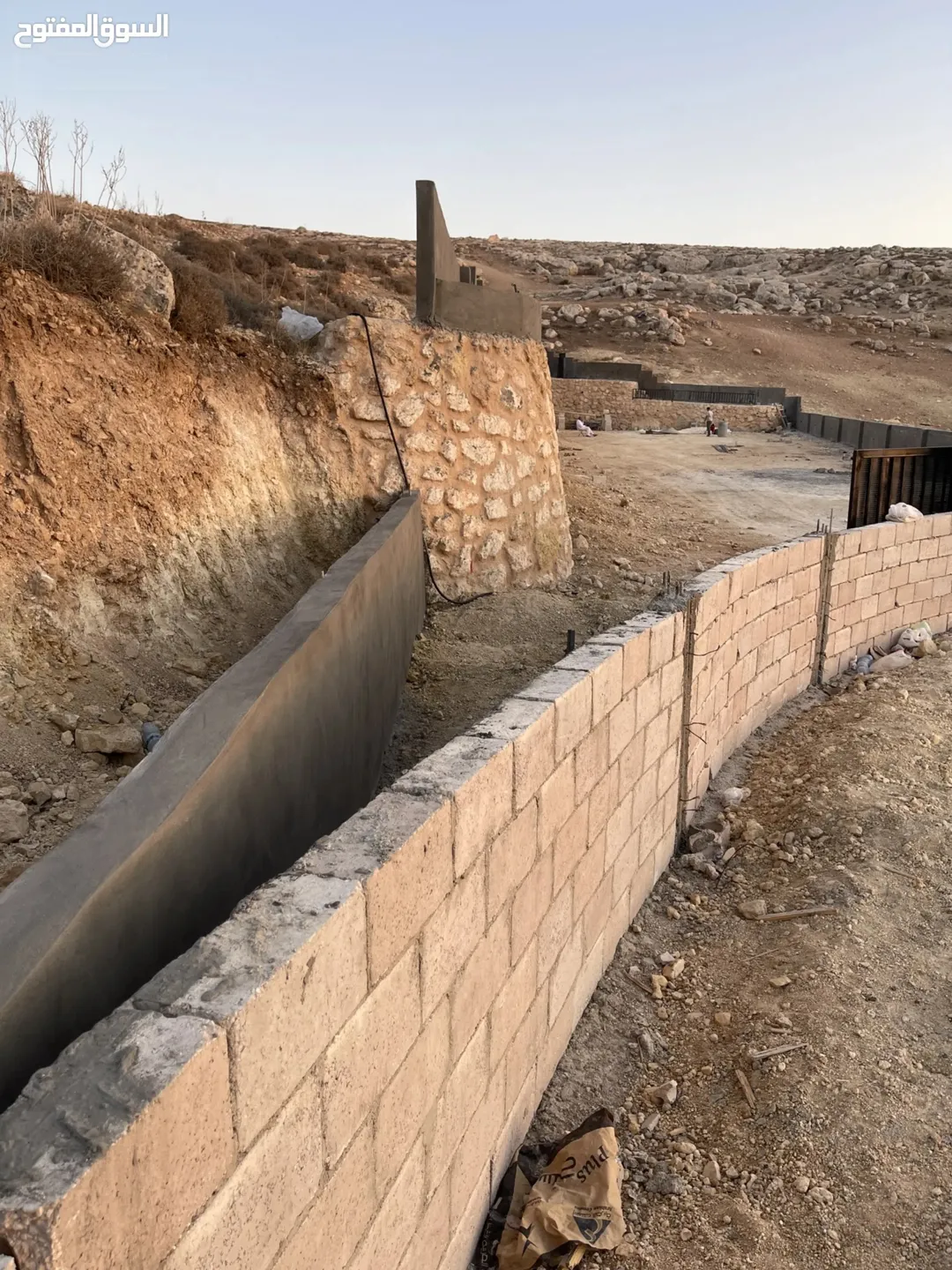 قطعة ارض ابو نصير جاهزة للبنى مساحة كبيرة