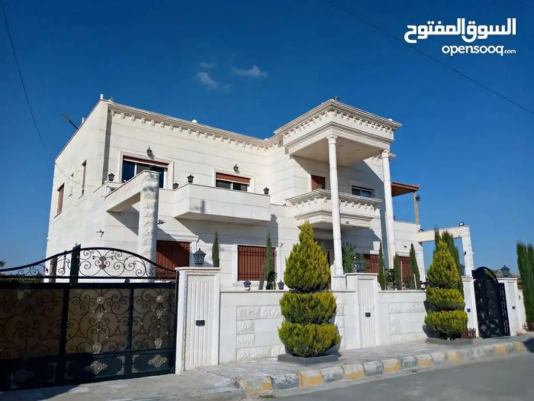 فيلا دوبلكس فاخرة طابق أرضي وطابق علوي متصلان
