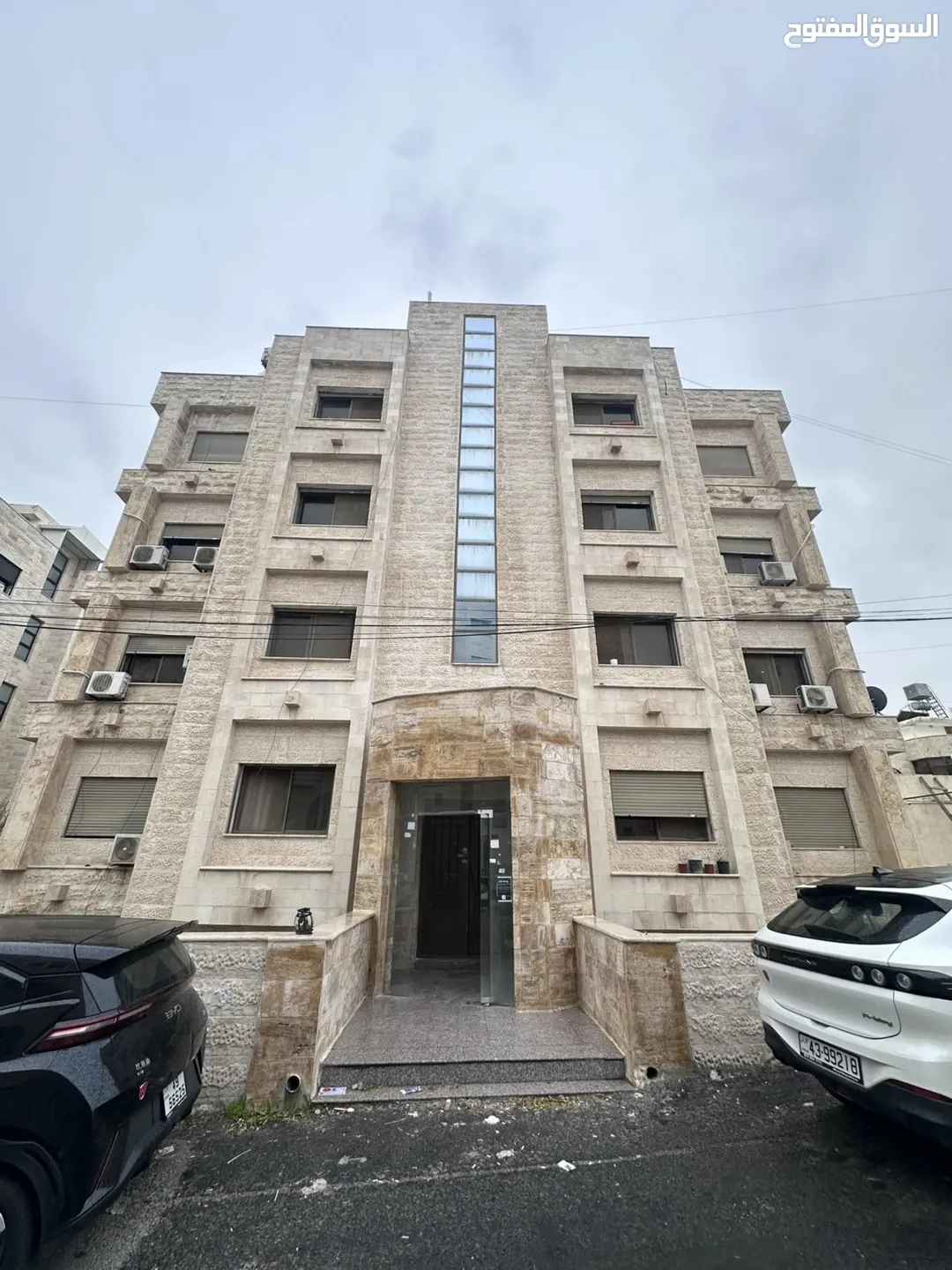 3 استديوهات مفروشة للبيع في قوشان واحد طلوع نيفين شارع الجامعة الأردنية