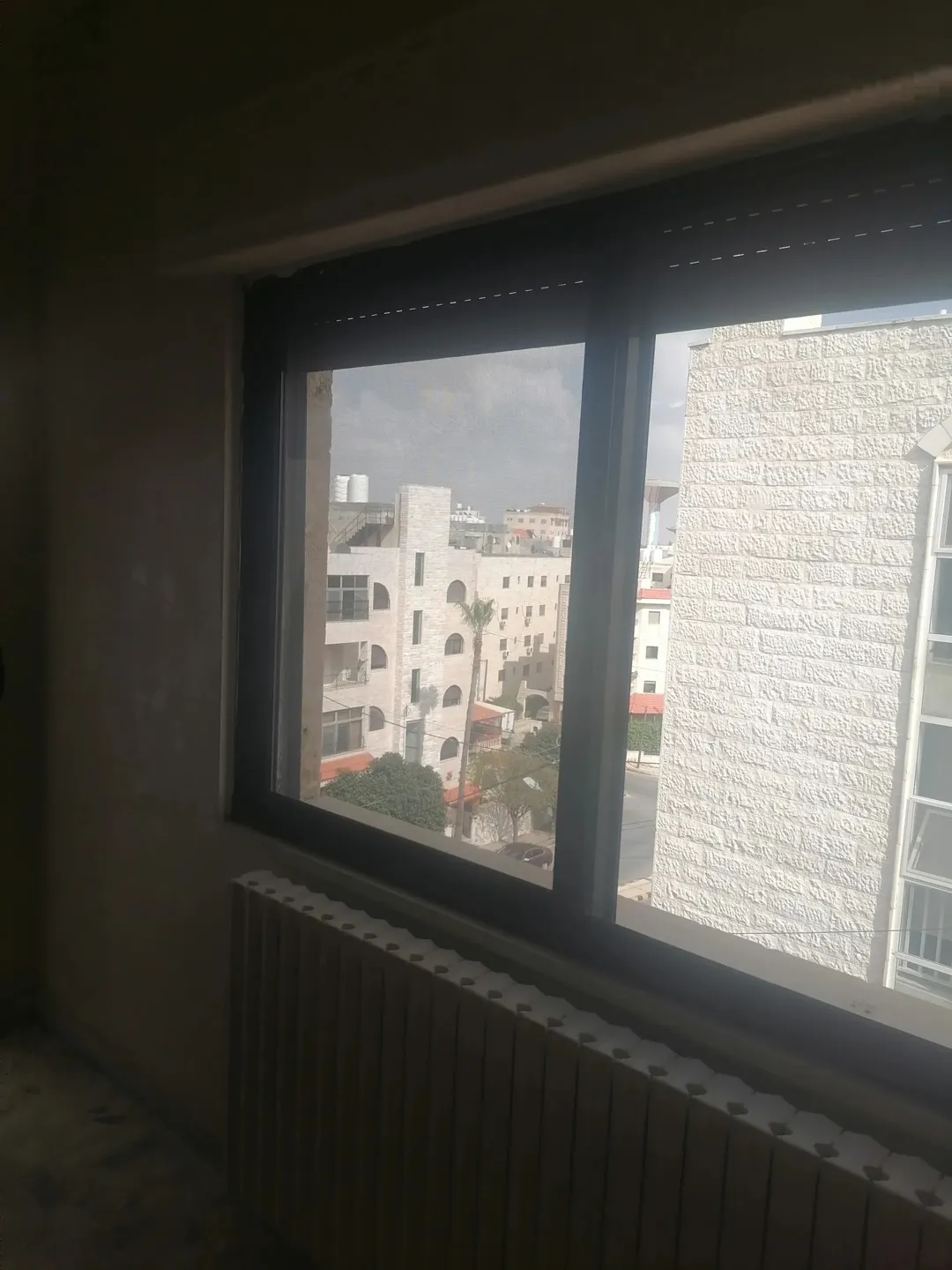 شقة فاخرة في ضاحية الرشيد مساحة واسعة