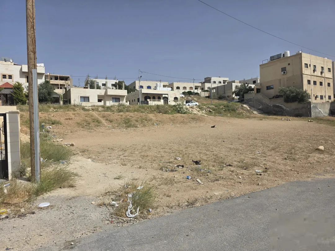 أرض سكنية للبيع في حي المغيرات بمساحة 311 متر مربع