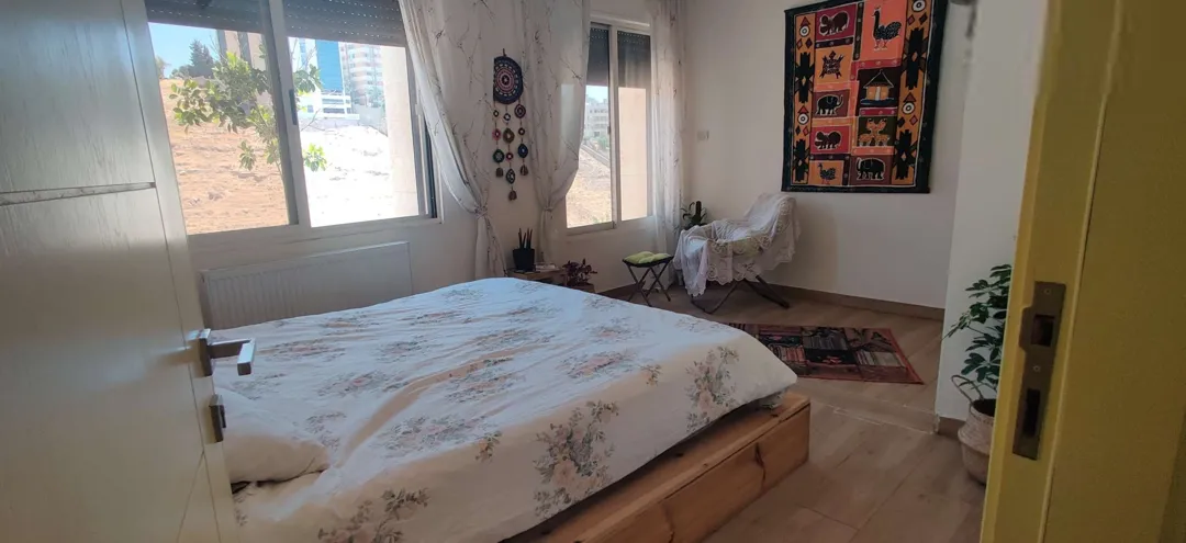 شقة فاخرة حديثة للإيجار في عبدون مميزة ومجهزة بالكامل – عمان الاردن | ID 622676