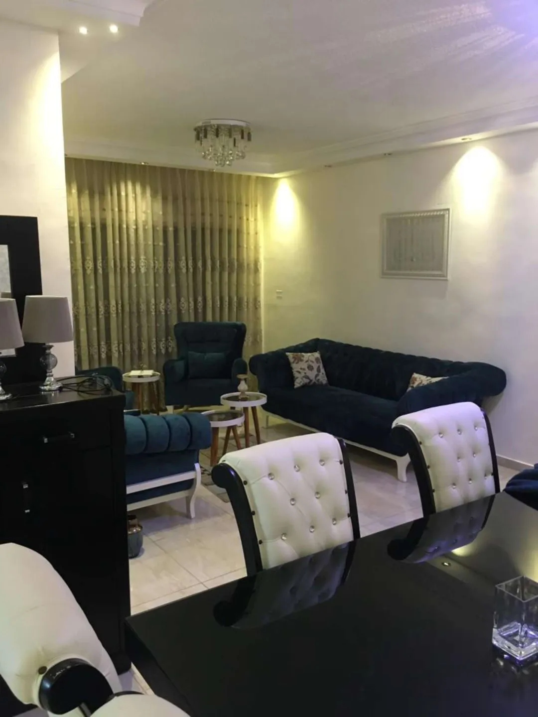شقة فاخرة مفروشة للإيجار في الجبيهة حي الريان – عمان الاردن | ID 616020