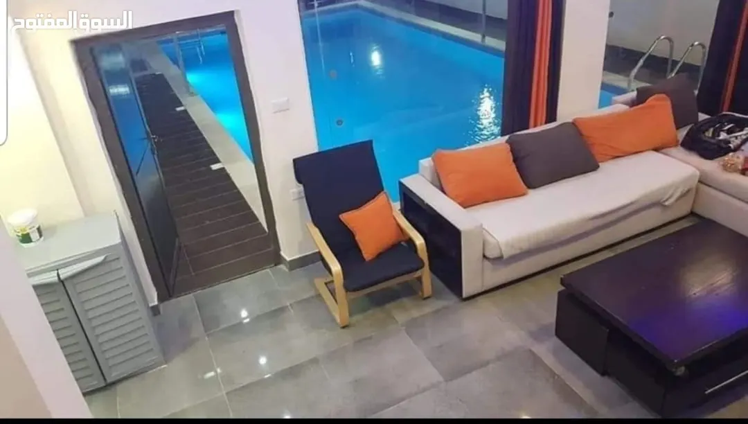 شاليه فاخر للبيع أو التبادل بشقة أو أرض