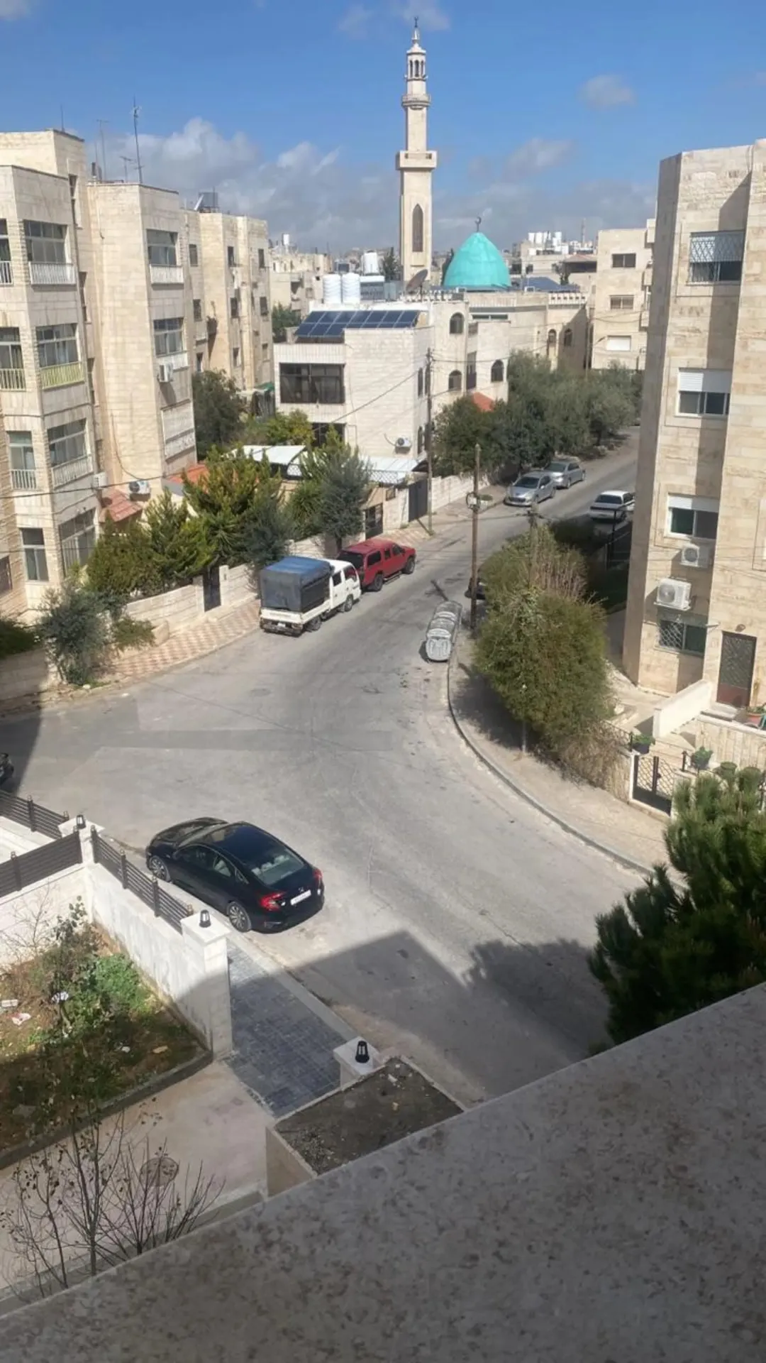 شقة للبيع 230 م بأرقى مناطق جبل الحسين خلف مدارس سكينة بسعر لقطة