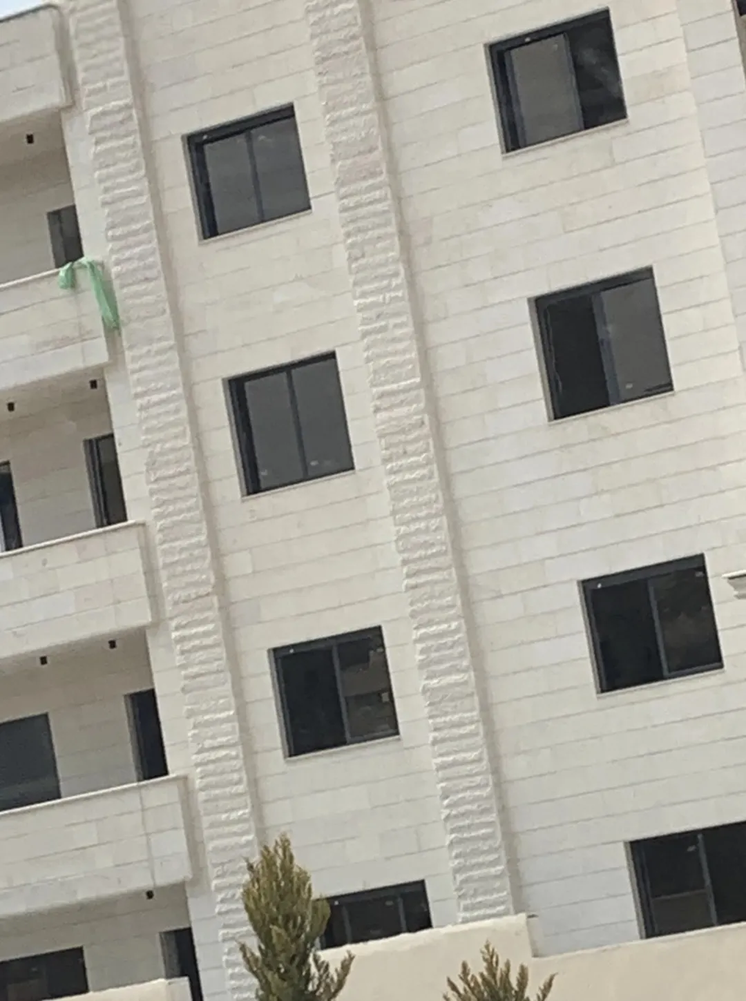 شقق للبيع حي الراهبات و السعر قابل للتفاوض