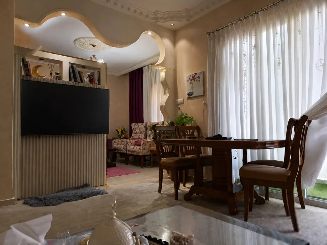 شقة للبيع في المنطقة السكنية الثالثة – الطابق الأول
