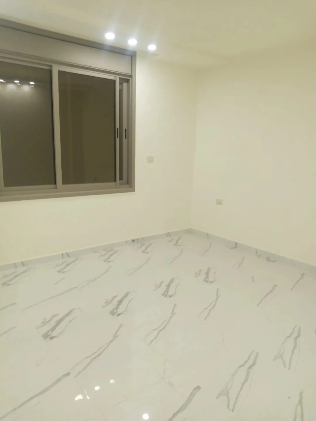 شقه سكنيه فاخره