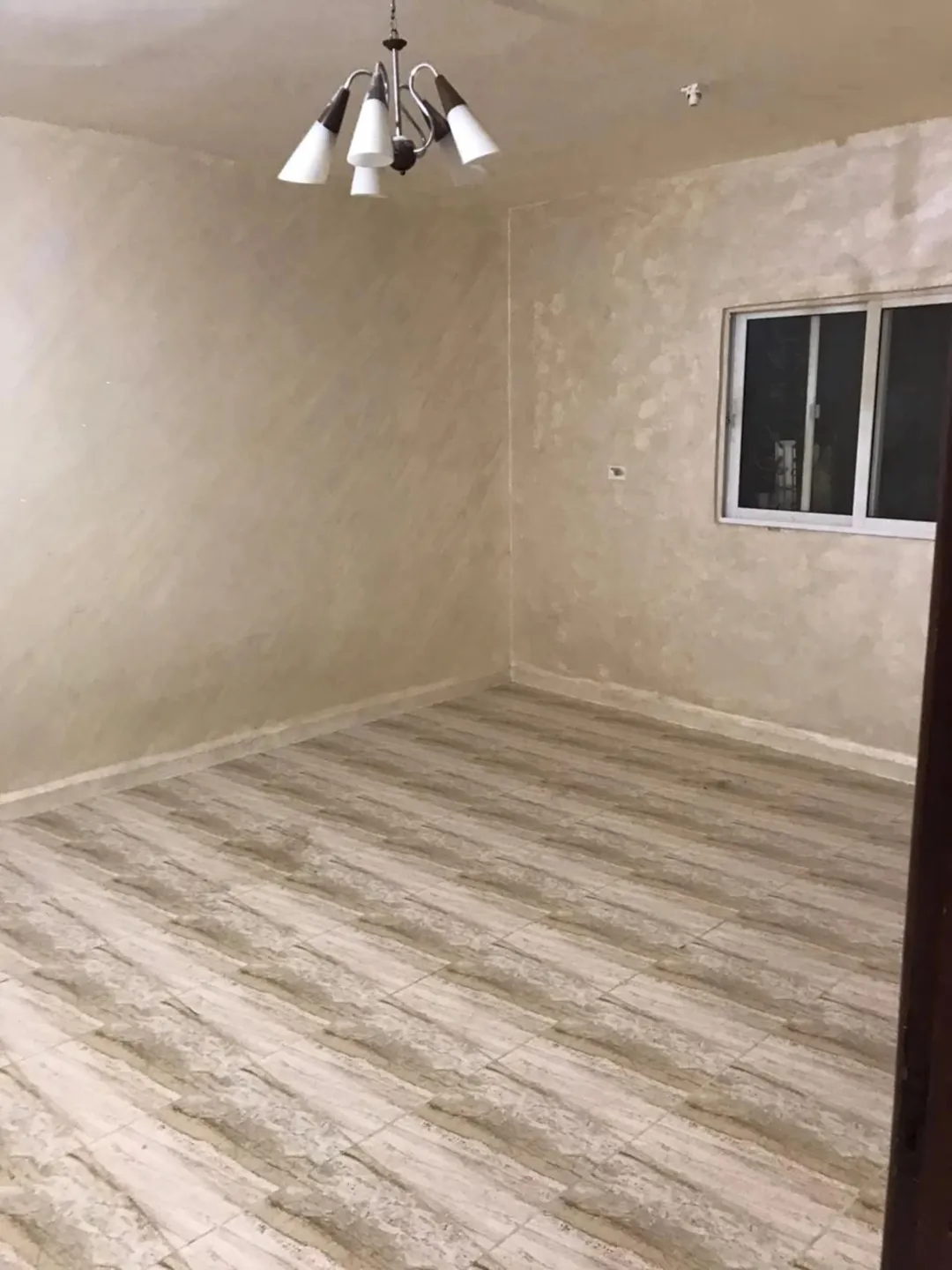 شقة مُجددة بالكامل إطلالة على الحديقة