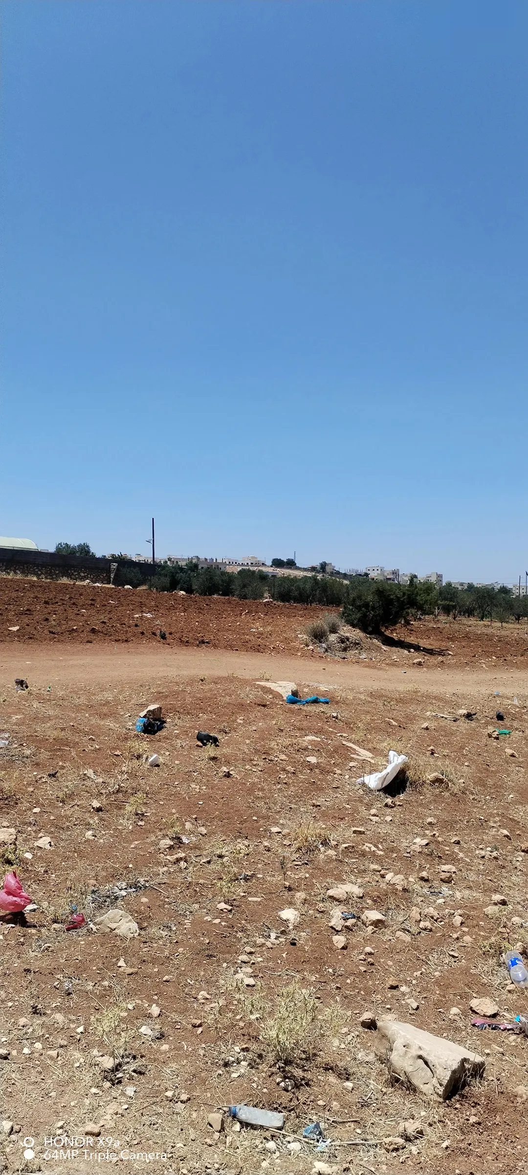 قطعة أرض مميزة في حوض عذمة بالقرب من شارع الأردن