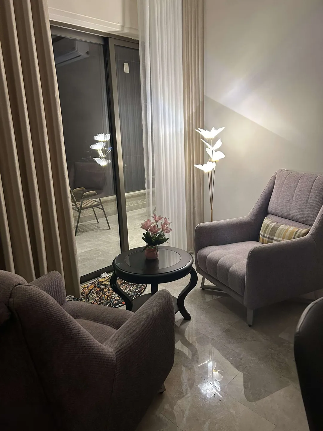 شقة فاخرة مفروشة جديدة في دير غبار للإيجار – عمان الاردن | ID 594304