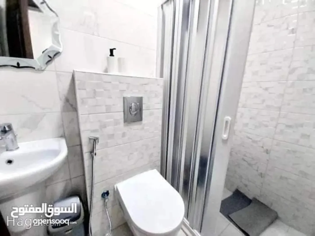 شقة مفروشة فاخرة للإيجار في الصويفية | ID 738490
