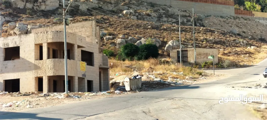 أرض للبيع في صافوط شمال عمان بمساحة 1,075 م2