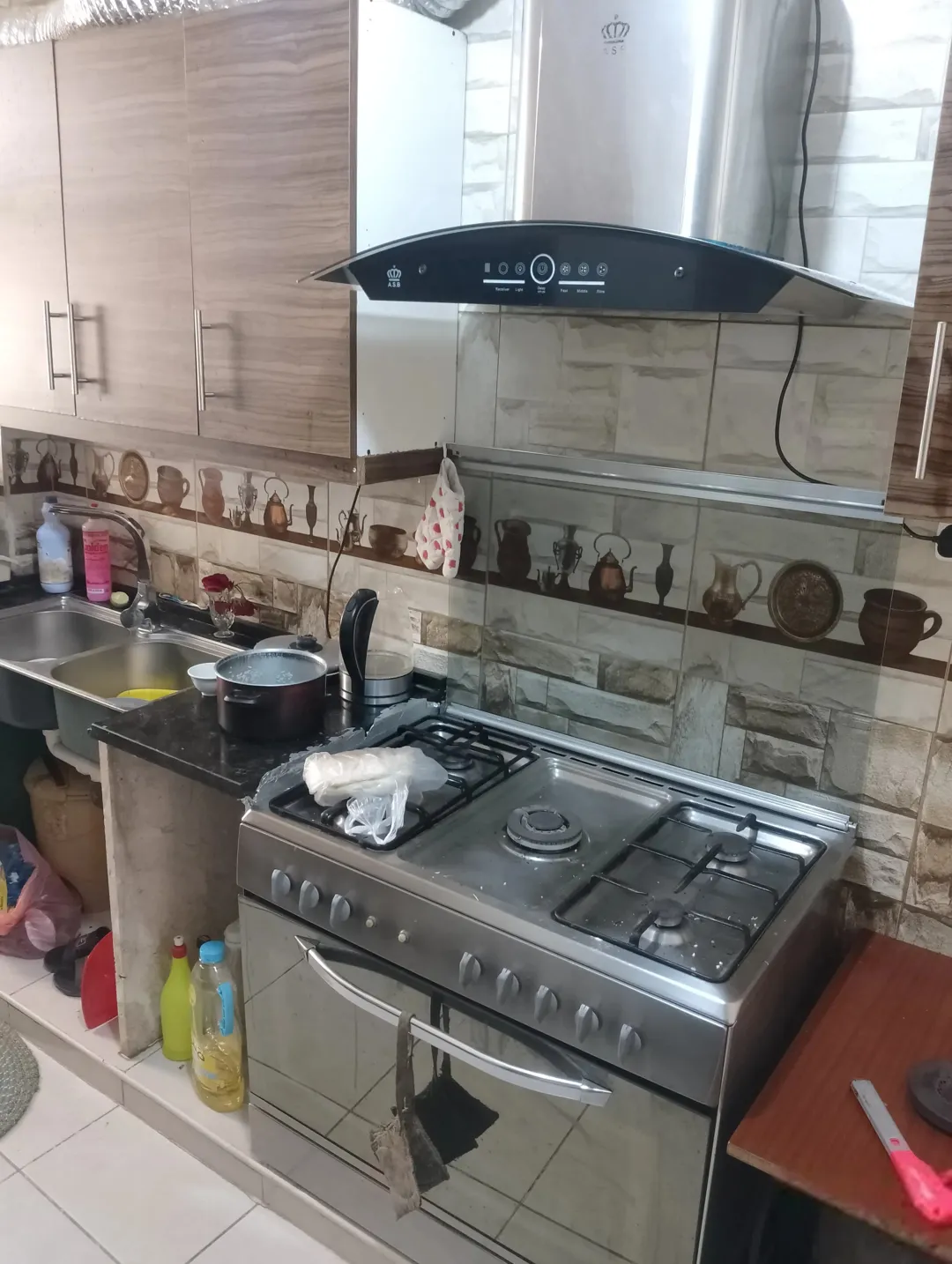 بيت للبيع قرية خالد بن الوليد خلف اسكان ماركا …