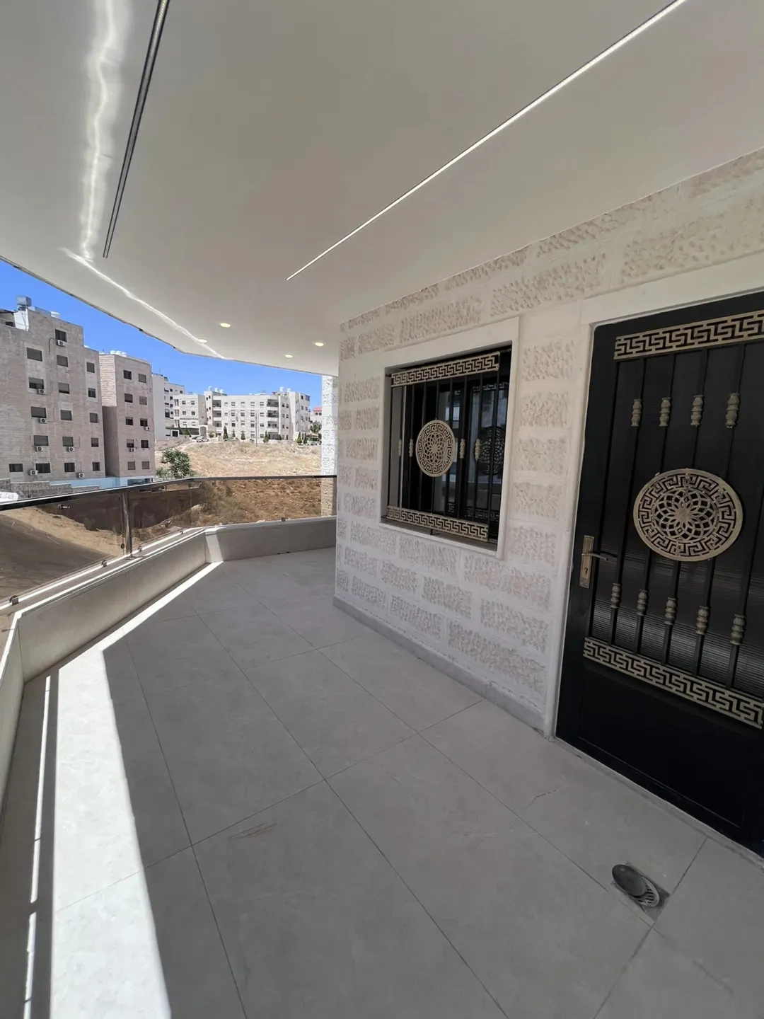 شقة أرضية فاخرة للبيع في طبربور – عمان