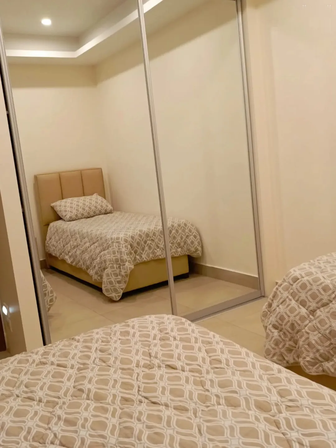 شقه فاخره غرفتين نوم مفروشه- Luxury Furnished apartment two bedrooms for rent