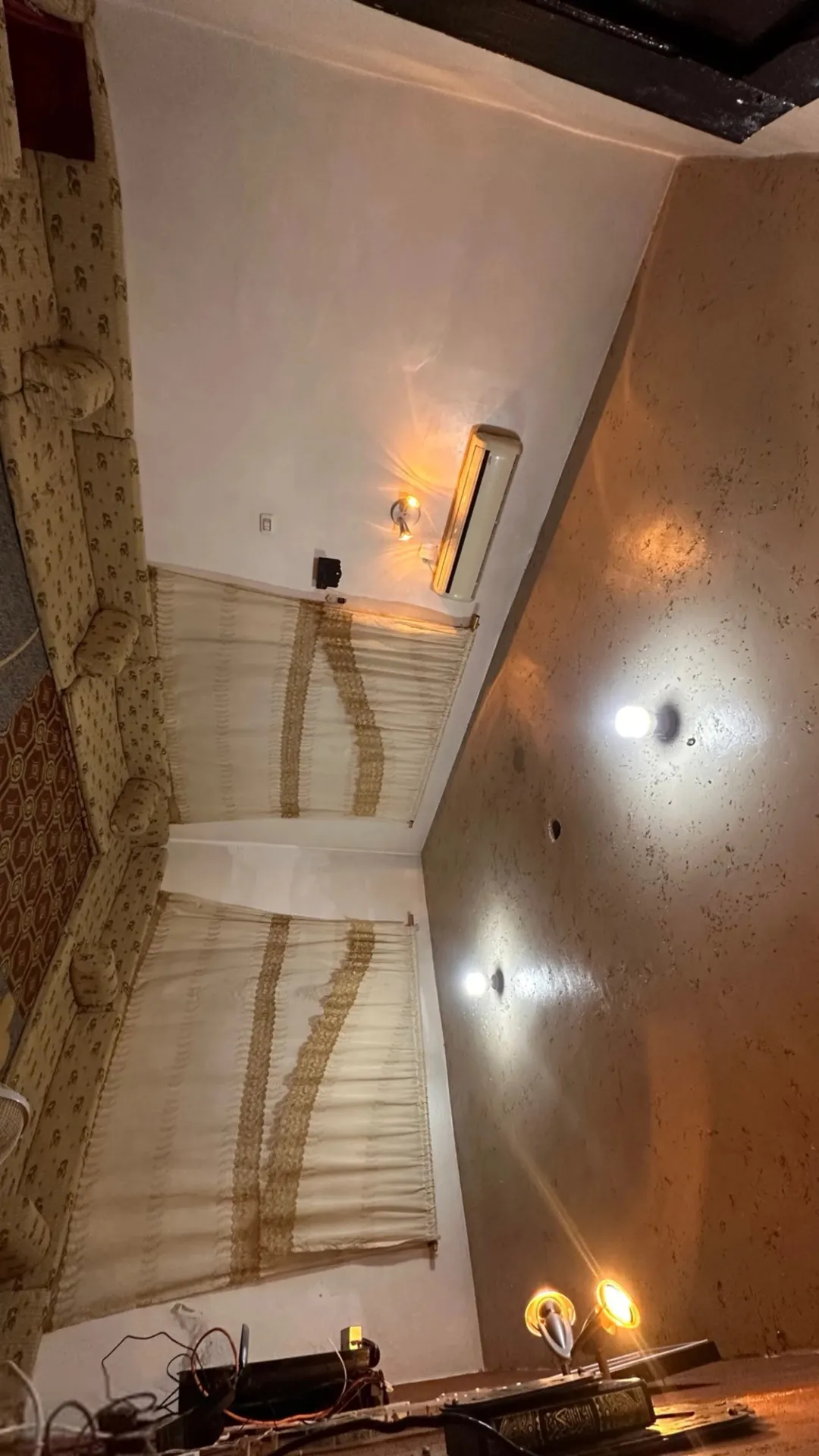 منزل مميز للبيع في أم القطين
