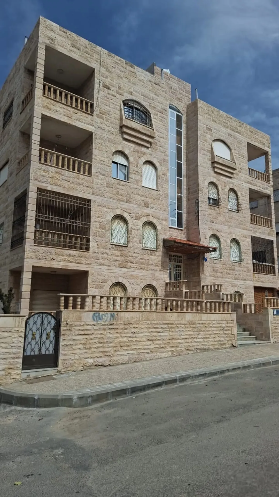 شقة للبيع في طبربور – عمان