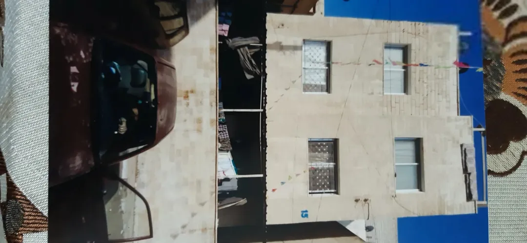 عمارة سكنية للبيع في أم نوارة