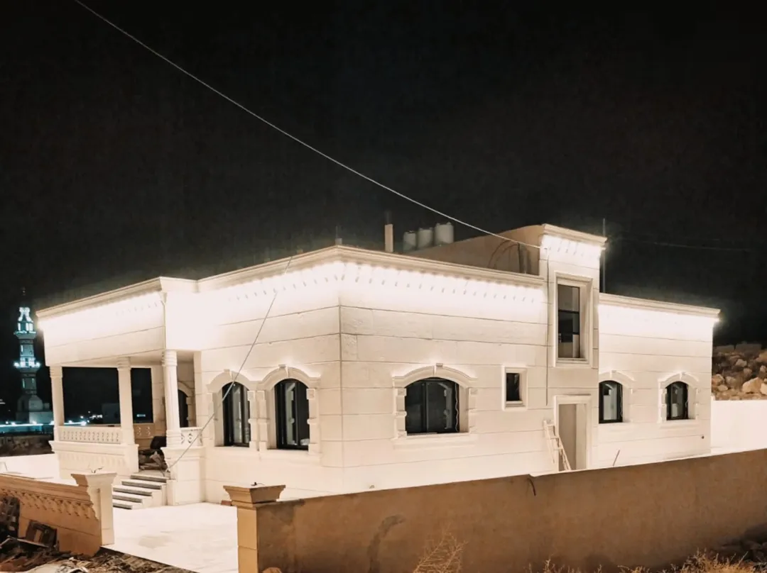 فيلا فاخرة للبيع في الزرقاء الجديدة – حي أرسلان
