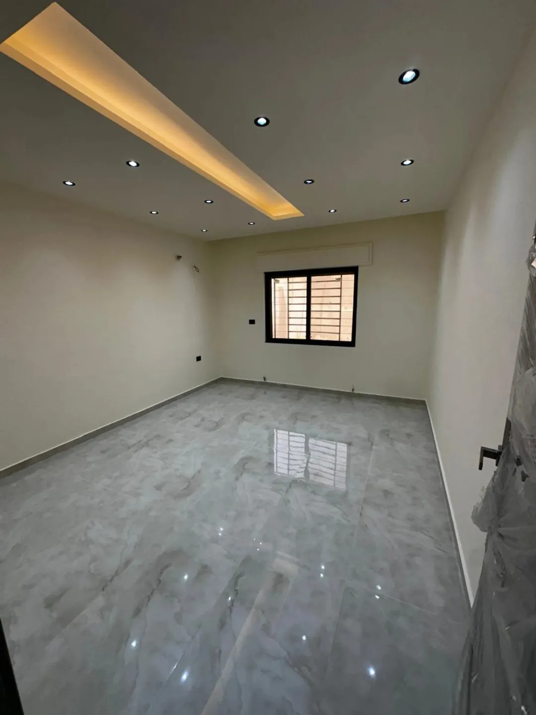Distinctive new apartment for sale: an investment for you and your kids – two apartments in one, 370 m², exempt from transfer fees