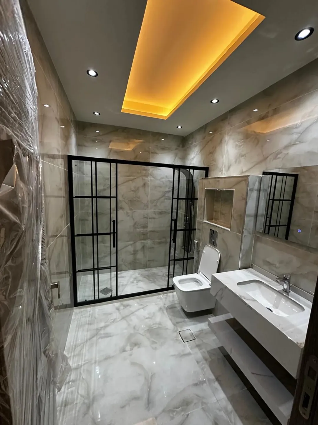 Distinctive new apartment for sale: an investment for you and your kids – two apartments in one, 370 m², exempt from transfer fees