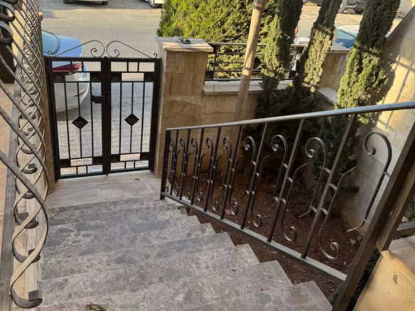 شقة مفروشة للإيجار موقع متميز بالقرب من الجامعة – عمان الاردن | ID 613781