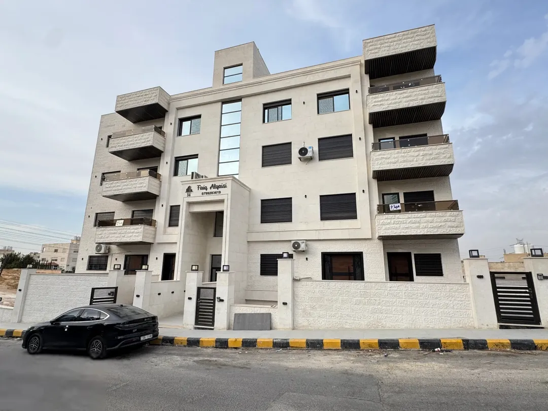 شقة روف للبيع في إسكان 36 – مساحة 158م + روف 40م + ترس خارجي