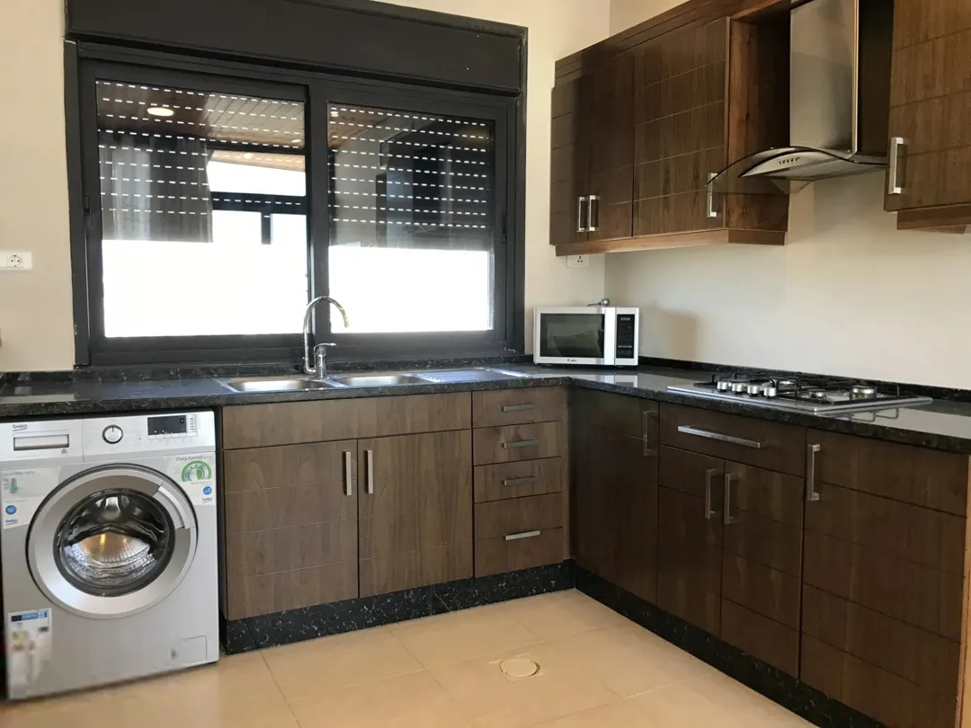 شقة طابقية مفروشة للإيجار في دير غبار بالقرب من الخدمات | ID 917662