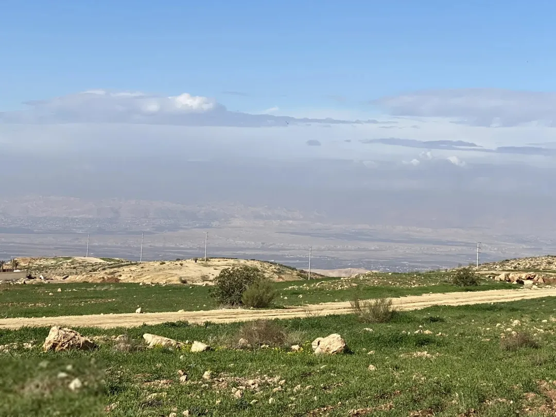 أرض للبيع تصلح لبناء شاليه – في منطقة العدسية