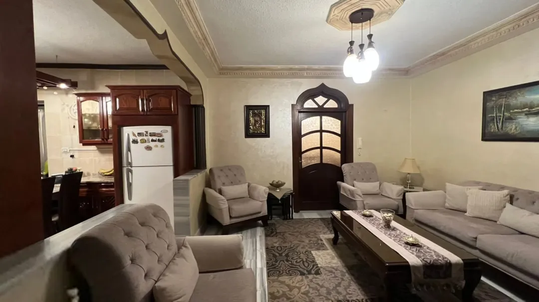 شقة للبيع مباشرة طابق ثاني مساحة 165م2 حي نايفة – الهاشمي الشمالي