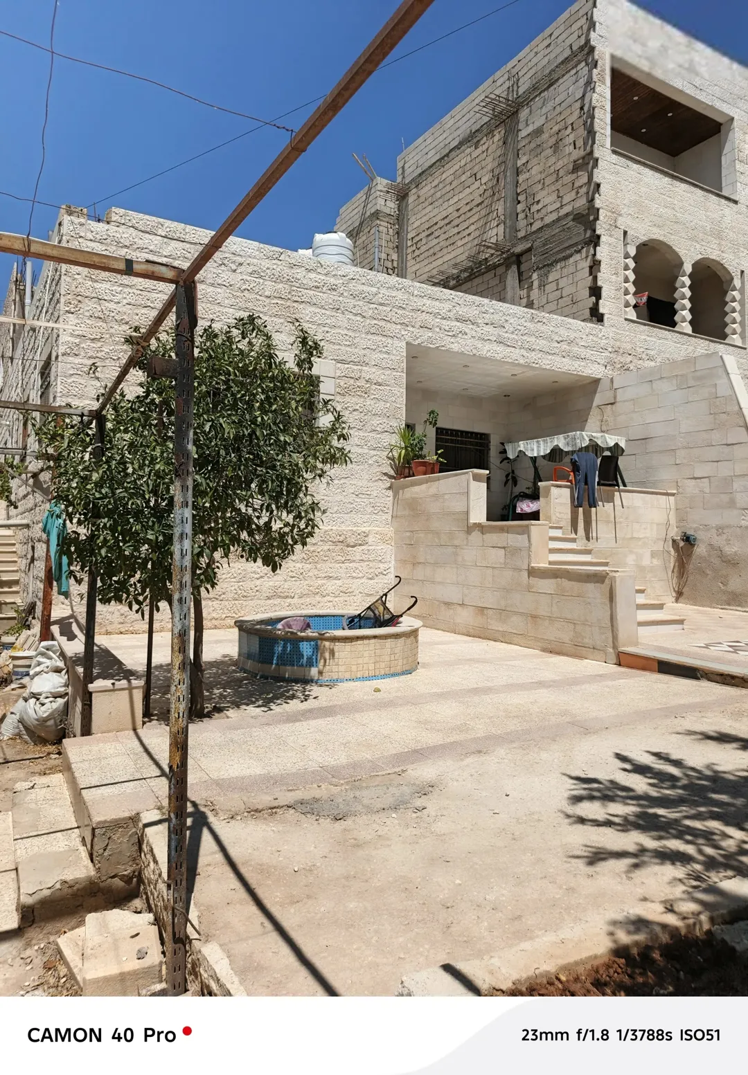 منزل للبيع طابقين خلف مدارس بيت المقدس