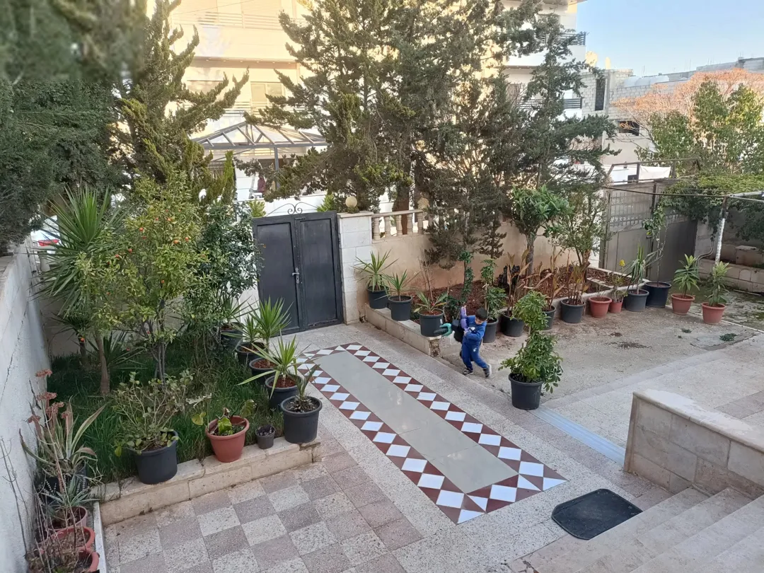 منزل للبيع طابقين خلف مدارس بيت المقدس