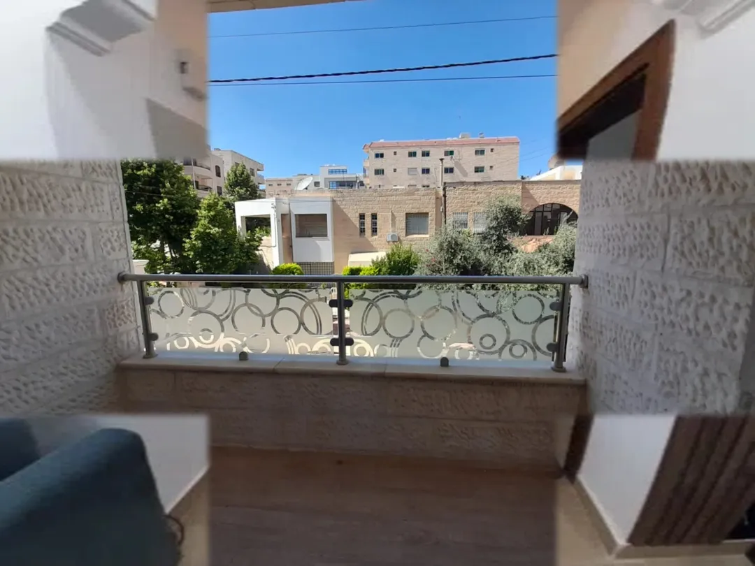 شقة مفروشة للإيجار في الجبيهة، عمان – موقع مميز خلف الجامعة الأردنية
