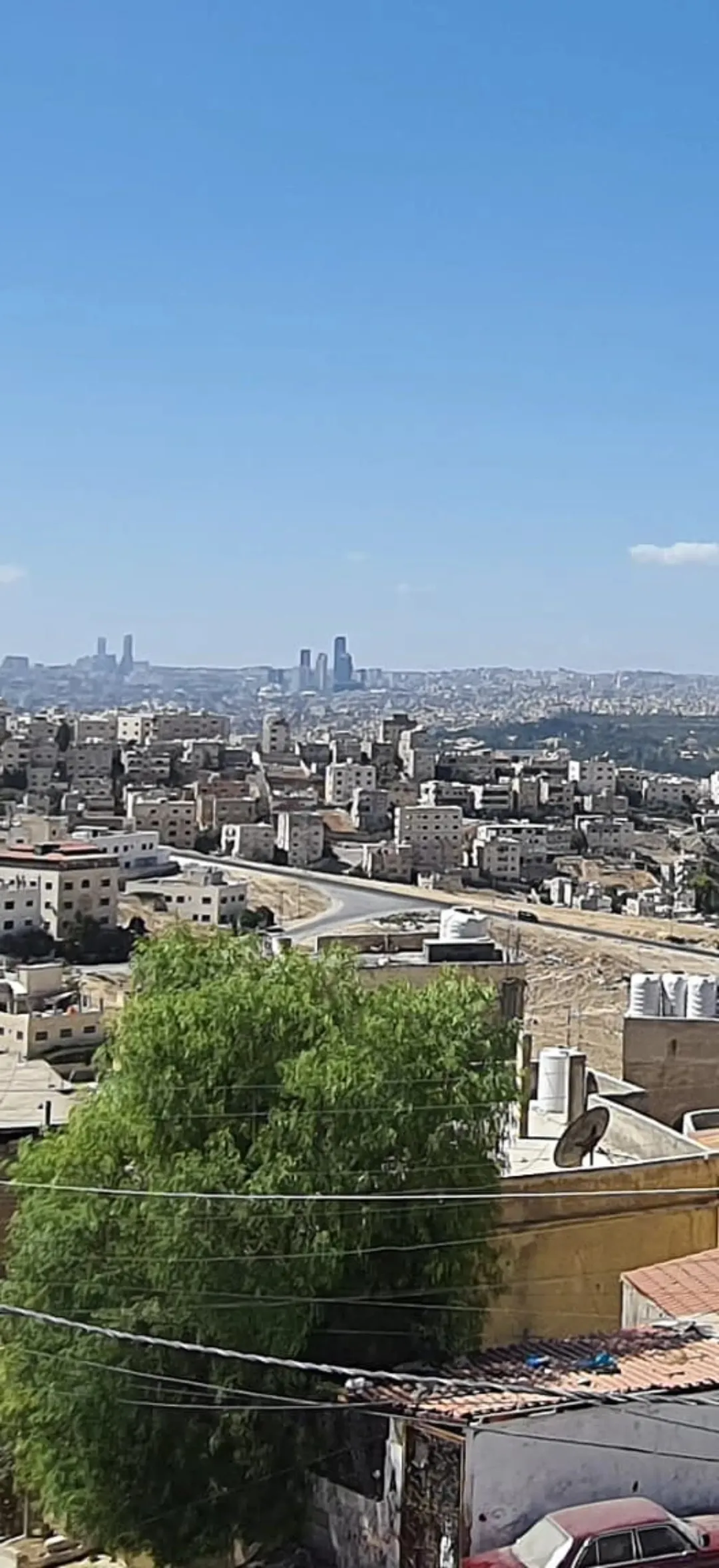شبه فيلا فاخرة للبيع في عمان حي الربوه
