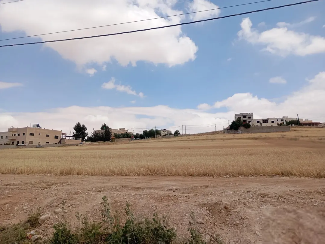 أراضي سكنية للبيع في البيضاء – حوض العبوس