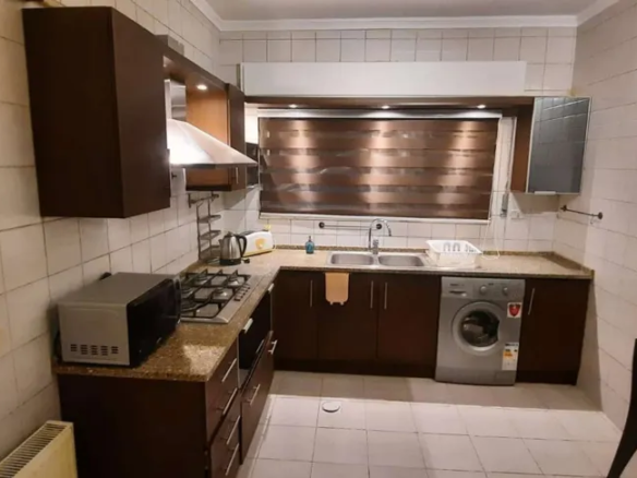 شقة فاخرة 3 غرف نوم مع حديقة في موقع متميز بعبادون – عمان الاردن