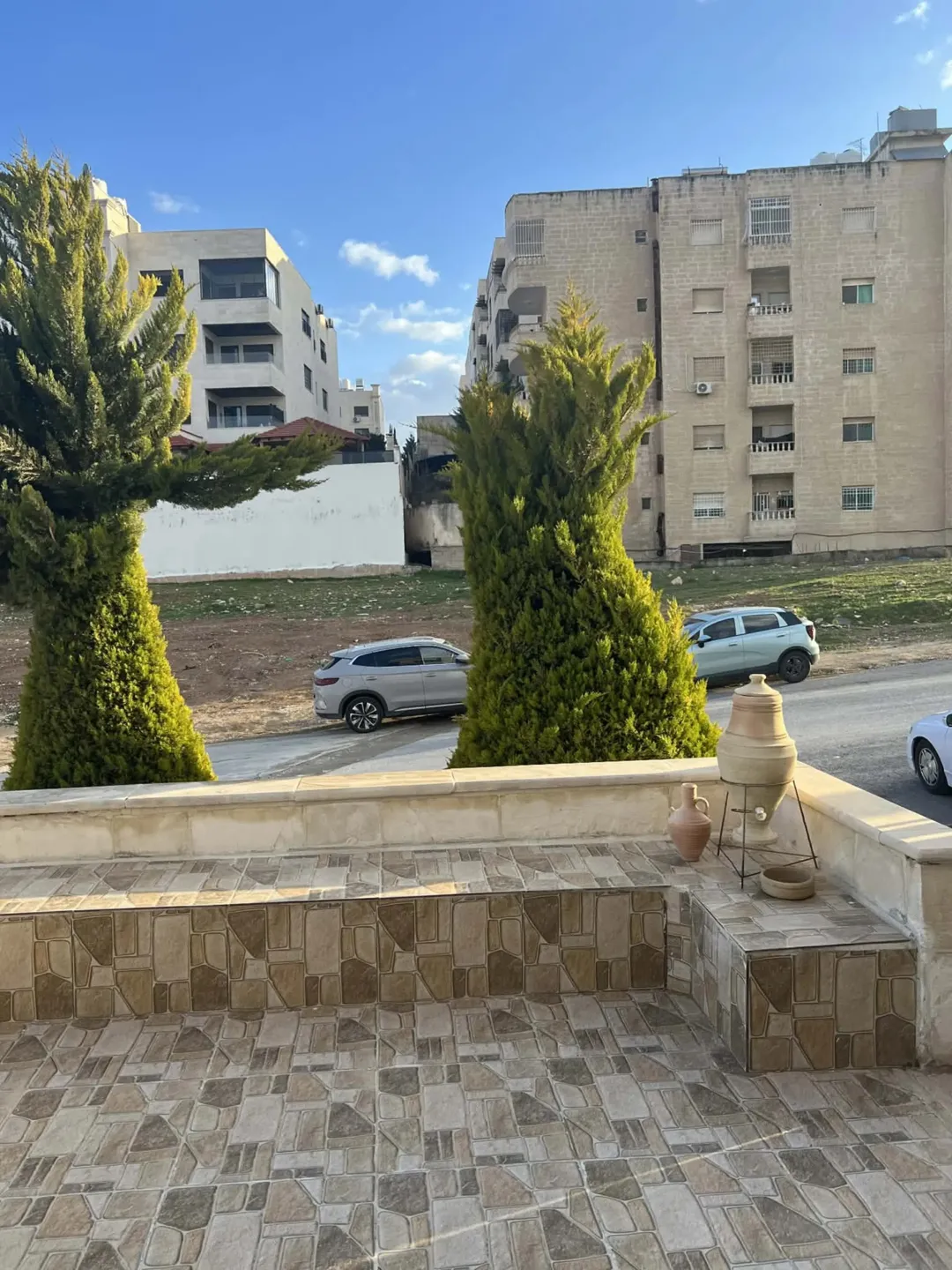 شقة للبيع بأرقى مناطق الجبيهه