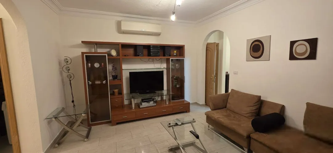 شقة مفروشة فاخرة للإيجار في الصويفية – عمان الاردن | ID 700431