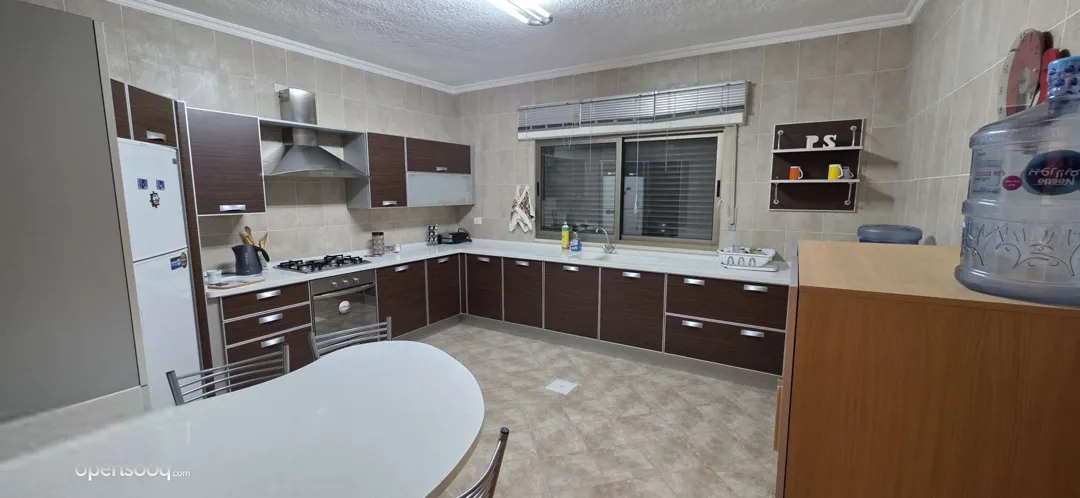 شقة مفروشة فاخرة للإيجار في الصويفية – عمان الاردن | ID 700431
