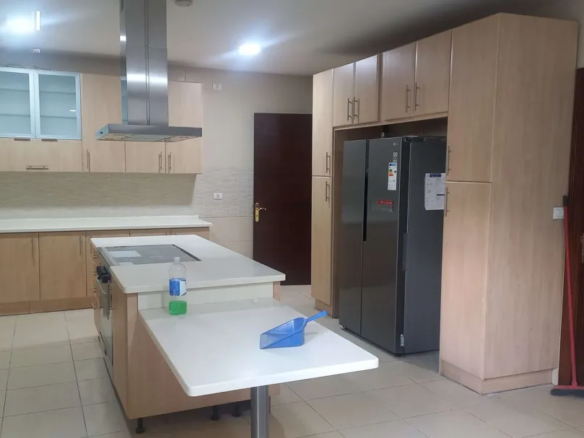Luxury 500 m² villa for rent in Abdoun