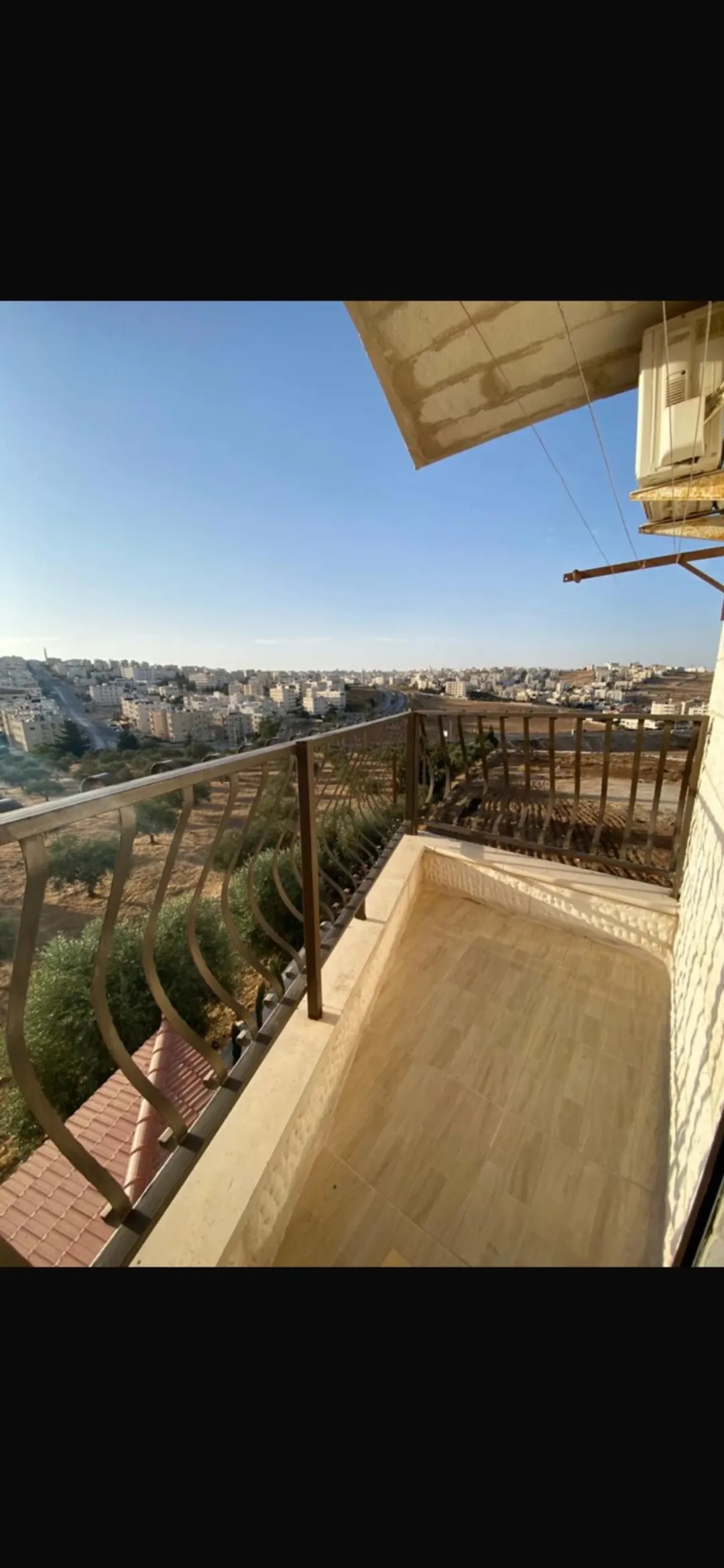 شقة رائعة للبيع في أم زويتينة