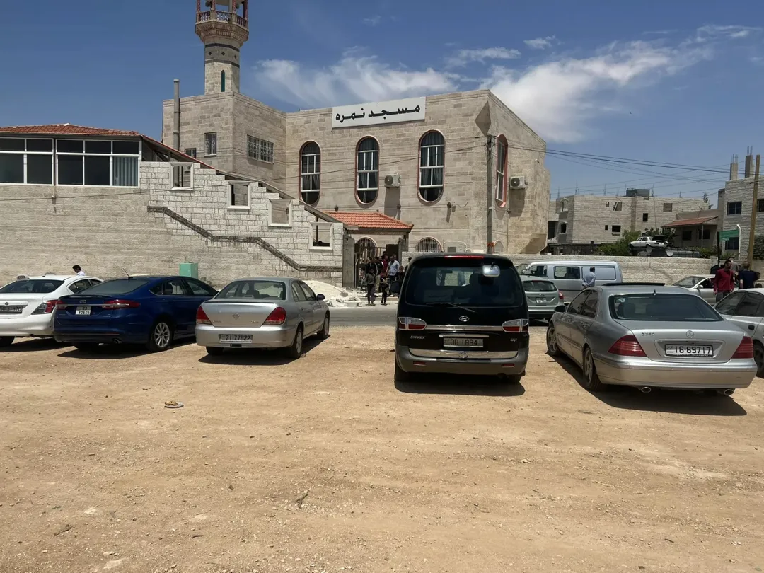 أرض سكنية للبيع في الرقيم مقابل مسجد نمرة – عمان