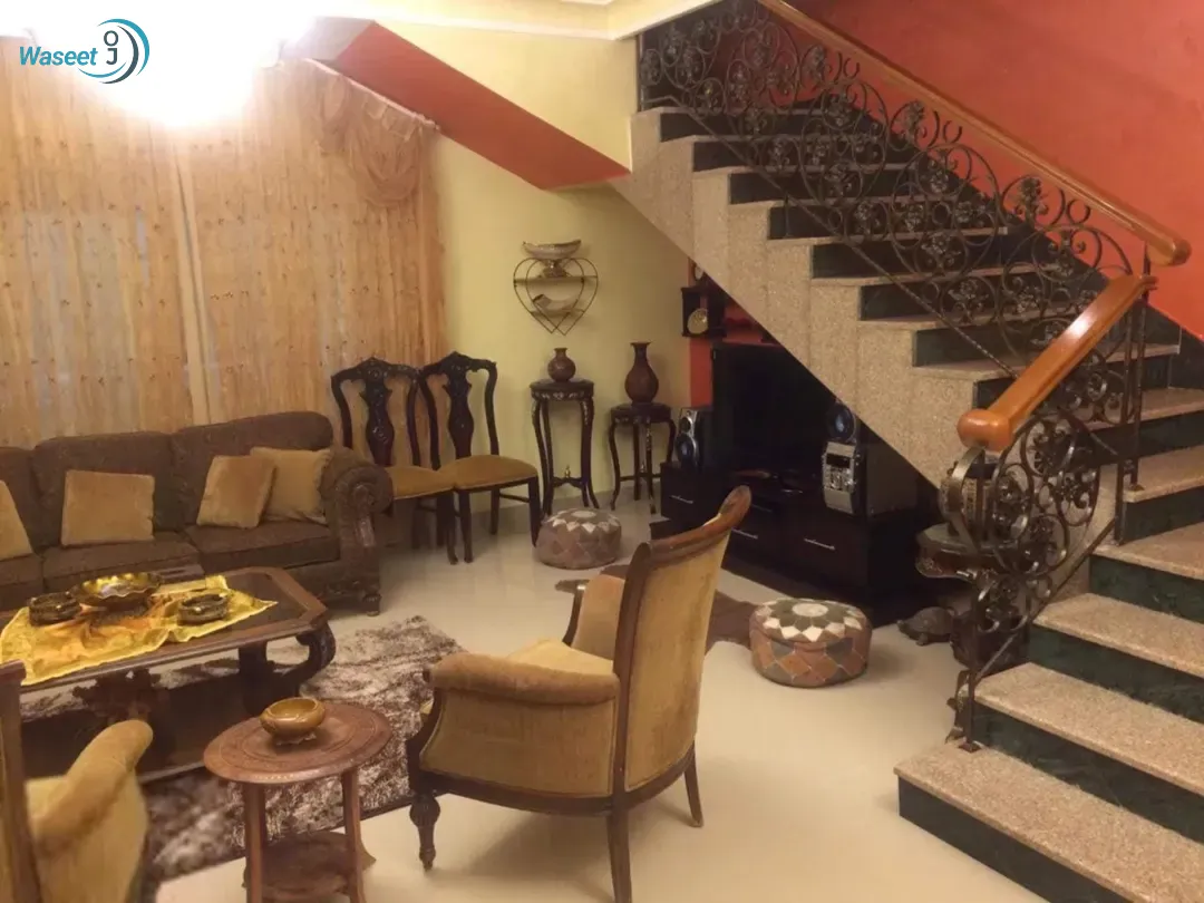 فيلا على ثلاث شوارع في أرقى مناطق اليادودة -إسكان أشكو