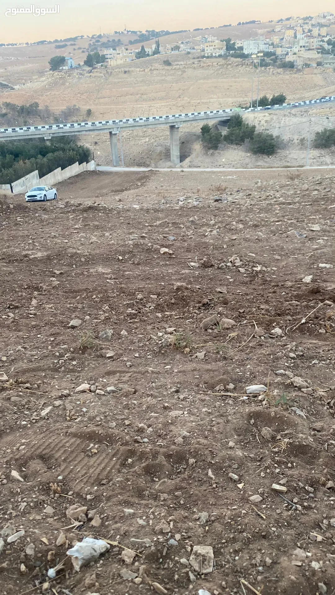 تخيل أرض مميزة للبيع في الكرك _ المرج _مقابل الجسر _ مناسبه جدا للسكن