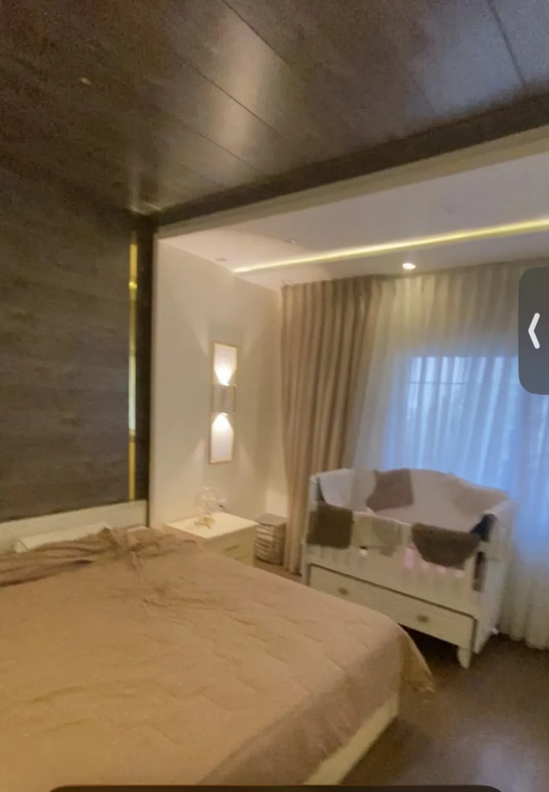 شقتان مميزتان للبيع مع سطح