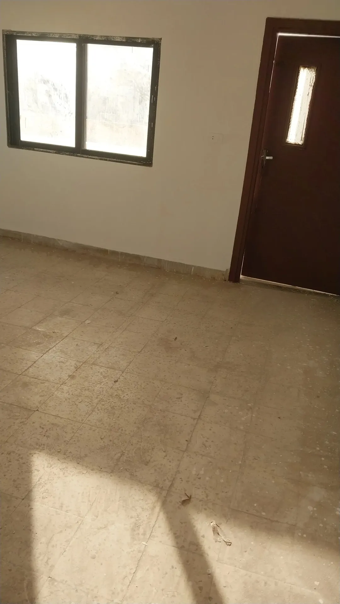 شقة مميزة للبيع في وادي الحجر بالقرب من ضريبة الدخل